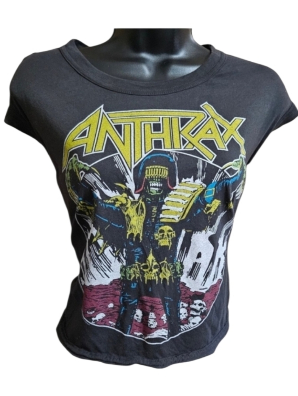 Vintage-style Anthrax "Judge Dredd Zombie" Cropped Tank Top